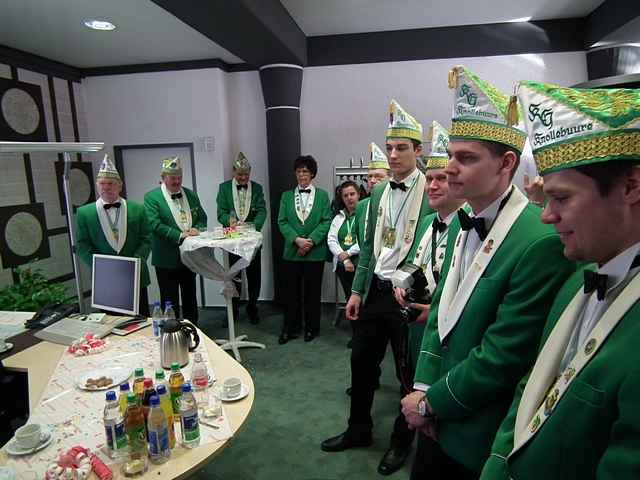 Weiberfastnacht bei den Banken