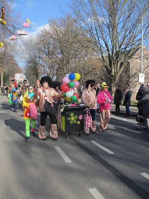 Karnevalszug 2014 - Bilder an der Kommandeursburg