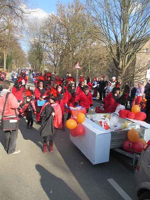 Karnevalszug 2014 - Bilder an der Kommandeursburg