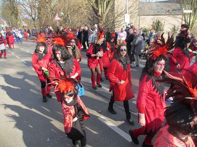 Karnevalszug 2014 - Bilder an der Kommandeursburg