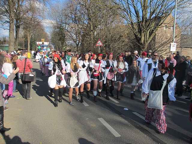 Karnevalszug 2014 - Bilder an der Kommandeursburg