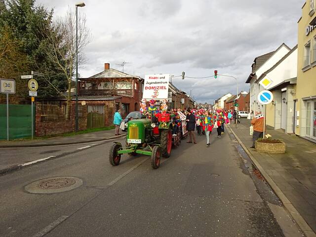 Karnevalszug 2016 - Bilder aus dem Oberdorf