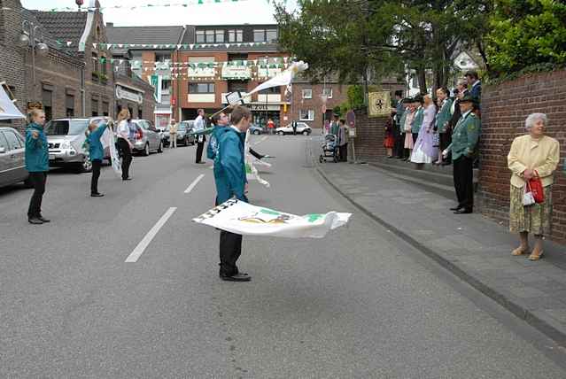 Fahnenschwenken, Krnung Dorfknigin und Ehrungenrnung Dorfknigin