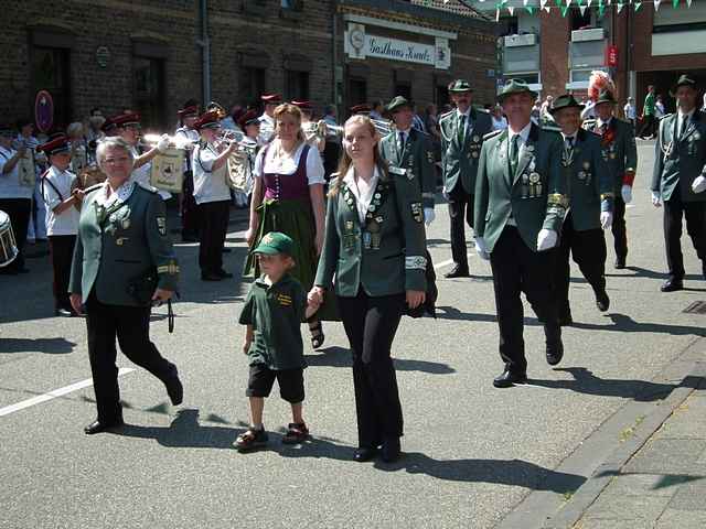 Schtzenzug durch Blatzheim