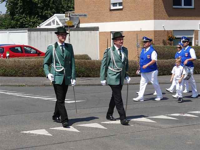 Schtzenzug durch Blatzheim