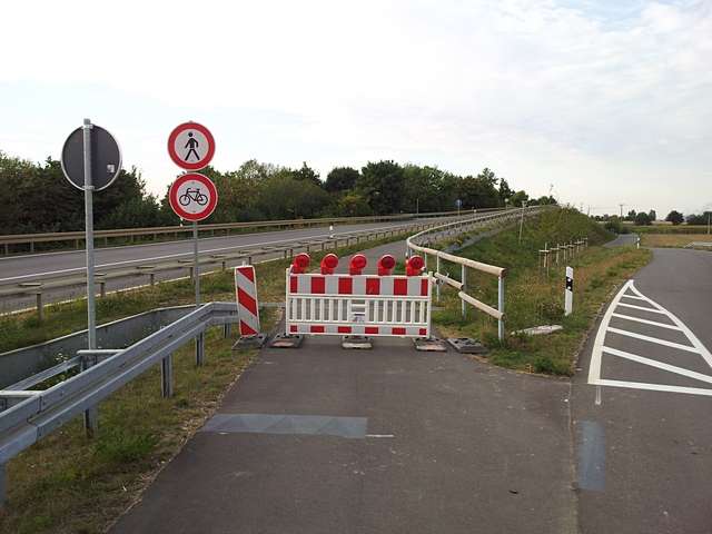 Radweg gesperrt - Umleitung fehlt