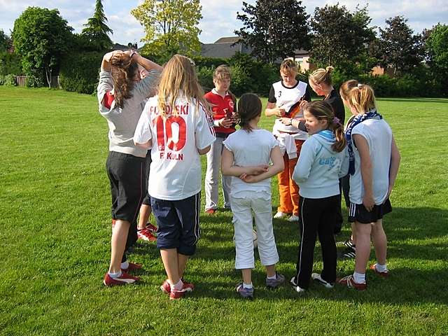 Fuball-Party der Fire Girls