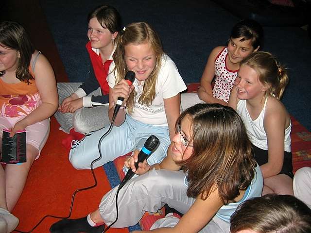 Fuball-Party der Fire Girls