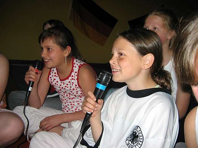 Fuball-Party der Fire Girls