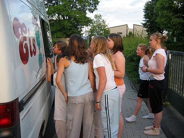 Fuball-Party der Fire Girls
