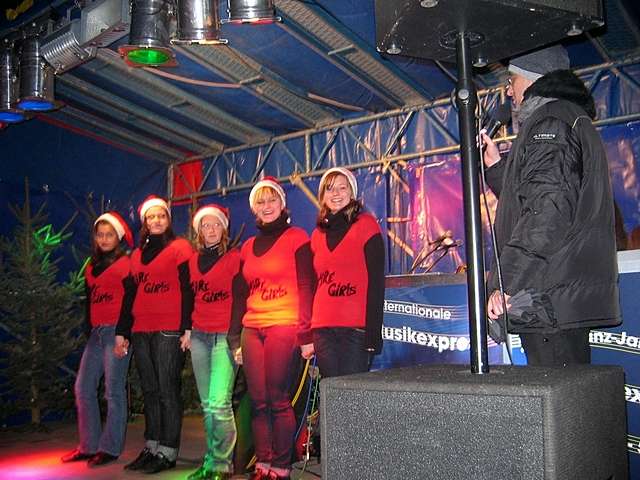 Fire-Girls beim Weihnachtsmarkt