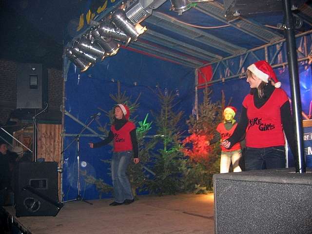 Fire-Girls beim Weihnachtsmarkt