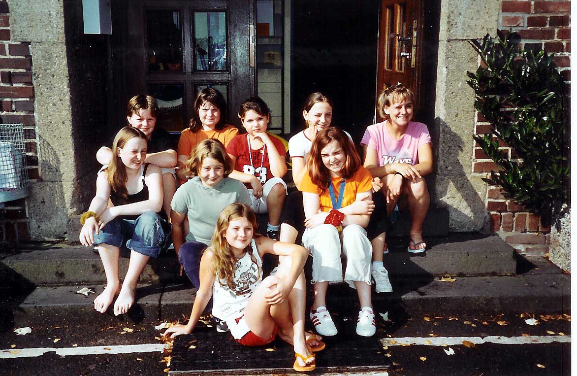Fire-Girls im Juze
