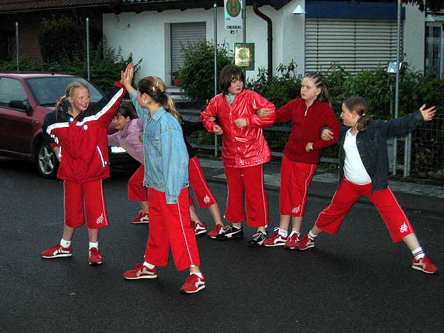 Fire-Girls bei Straenfest