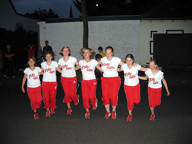 Fire-Girls bei Skater-Night