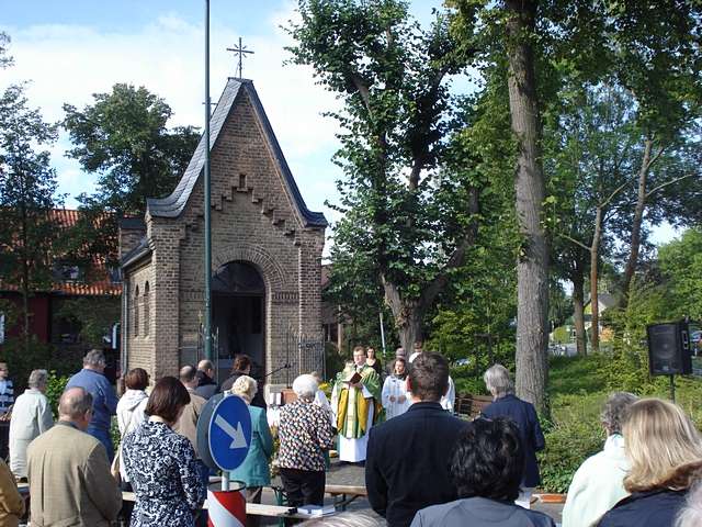 Messe an der Kapelle