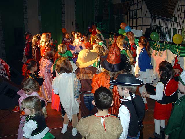 Kinder-Kostmsitzung 2005