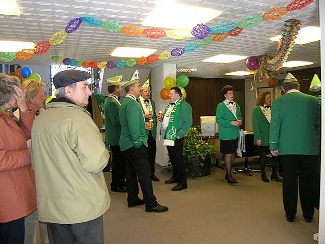 Weiberfastnacht bei der Volksbank