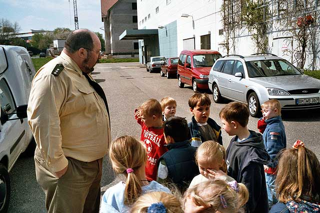 Kindergarten bei der Polizei