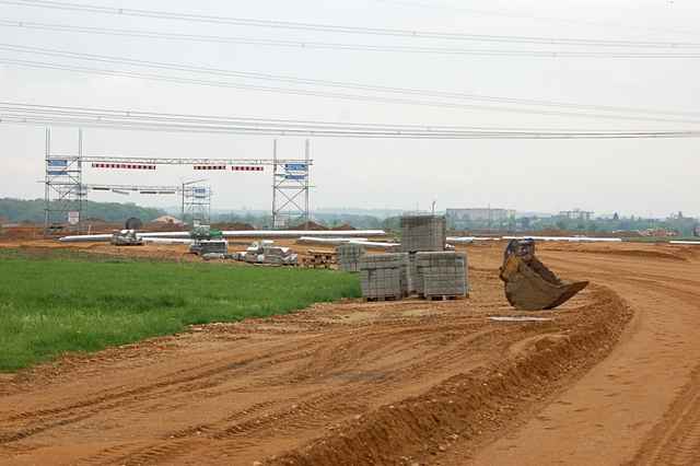 Neuer Kreisel bei Bergerhausen