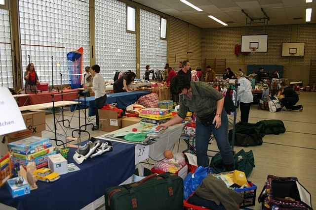 13. Kindersachen-Trdelmarkt