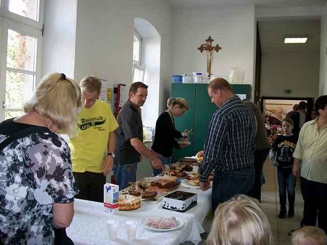 14. Kindersachen-Trdelmarkt