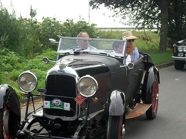 Oldtimer durch Niederbolheim