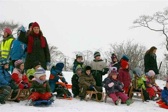 Rasselbande im Schnee