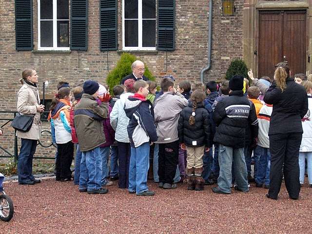 Kinder in der Burg