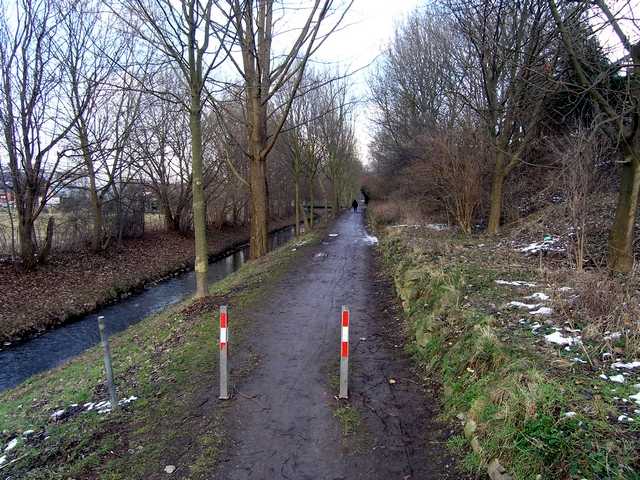 Radweg am Neffelbach