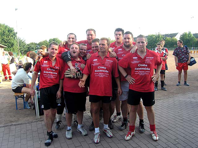 Unser Dorf spielt Fuball 2005