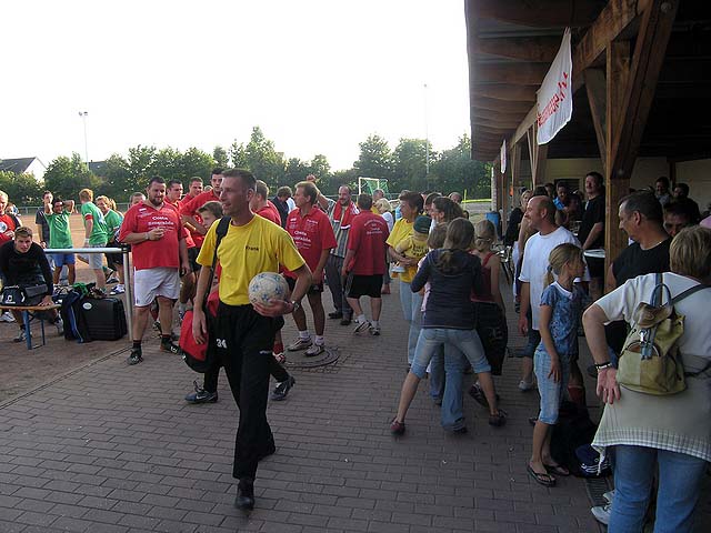 Unser Dorf spielt Fuball 2005