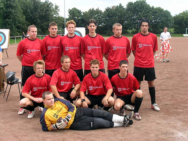 Unser Dorf spielt Fuball 2005