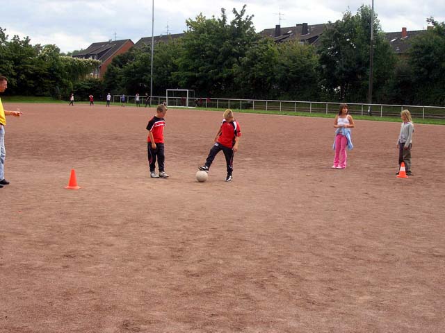 Unser Dorf spielt Fuball 2005