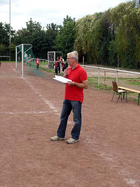 Unser Dorf spielt Fuball 2005