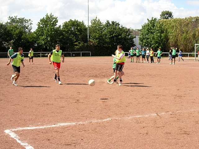 Unser Dorf spielt Fuball 2006