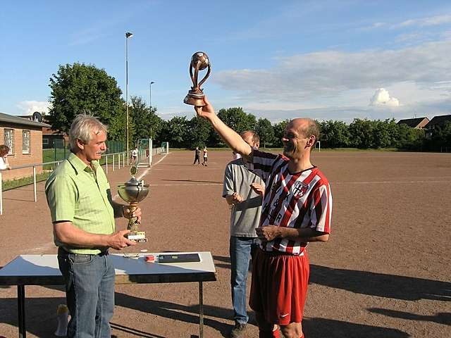 Unser Dorf spielt Fuball 2006