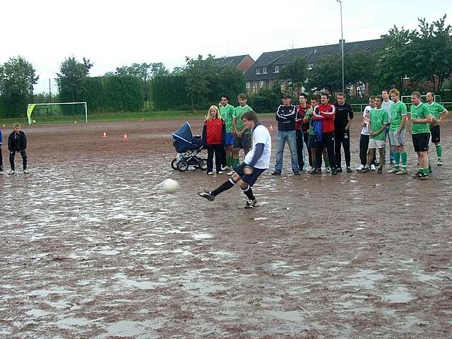 Unser Dorf spielt Fuball 2007