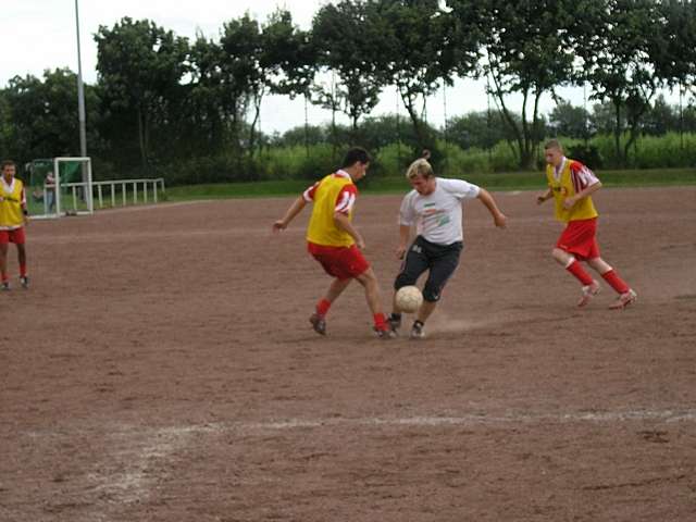 Unser Dorf spielt Fuball 2008