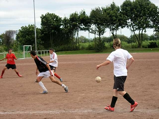 Unser Dorf spielt Fuball 2008