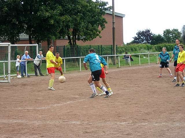 Unser Dorf spielt Fuball 2008