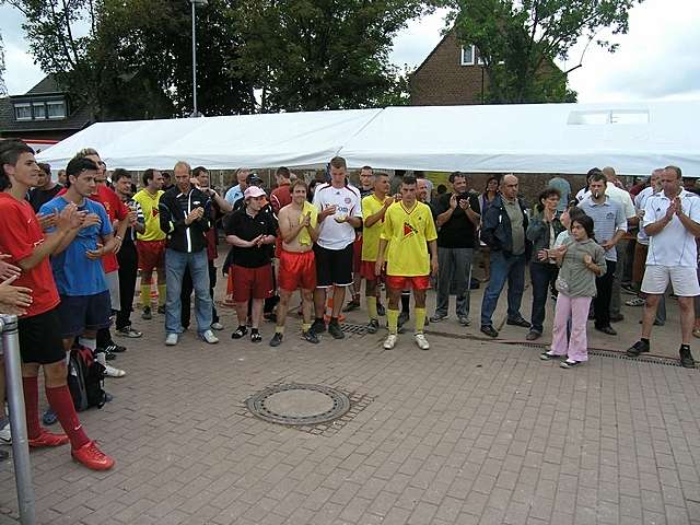 Unser Dorf spielt Fuball 2008