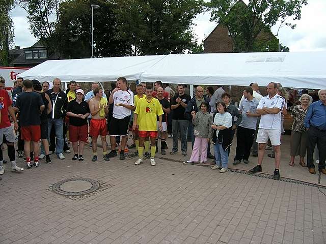 Unser Dorf spielt Fuball 2008