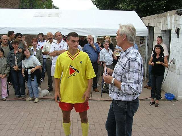 Unser Dorf spielt Fuball 2008