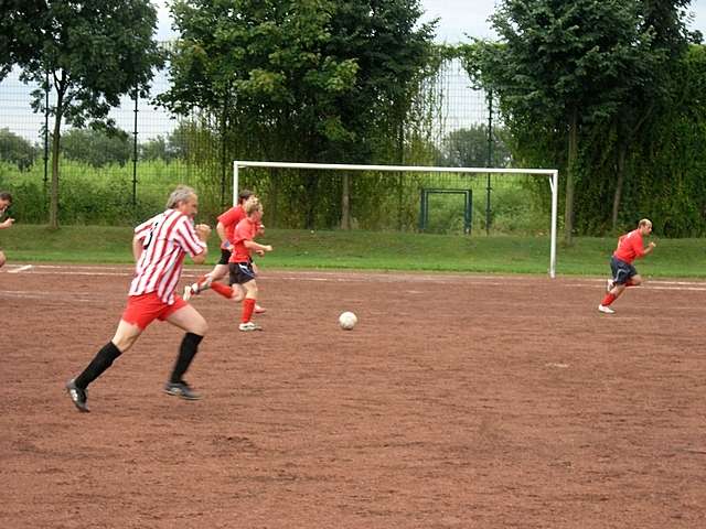 Unser Dorf spielt Fuball 2008