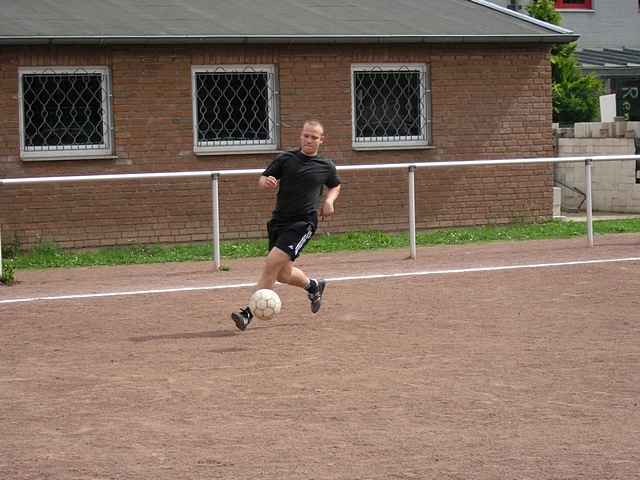 Unser Dorf spielt Fuball 2010