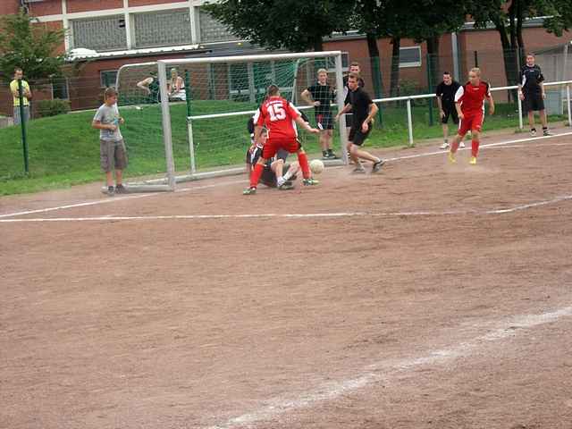 Unser Dorf spielt Fuball 2010