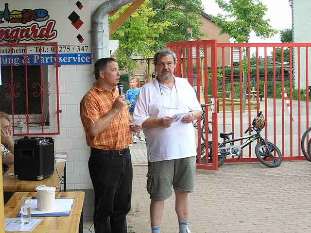 Unser Dorf spielt Fuball 2010