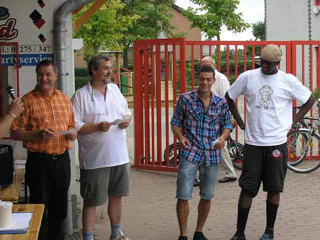 Unser Dorf spielt Fuball 2010