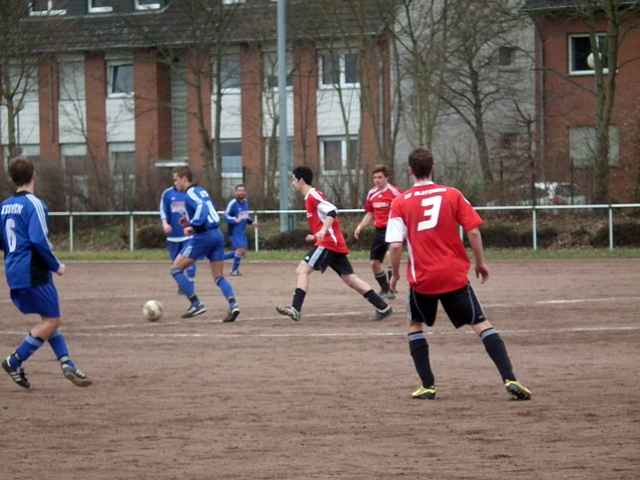 Spiel gegen Blau-Wei Kerpen